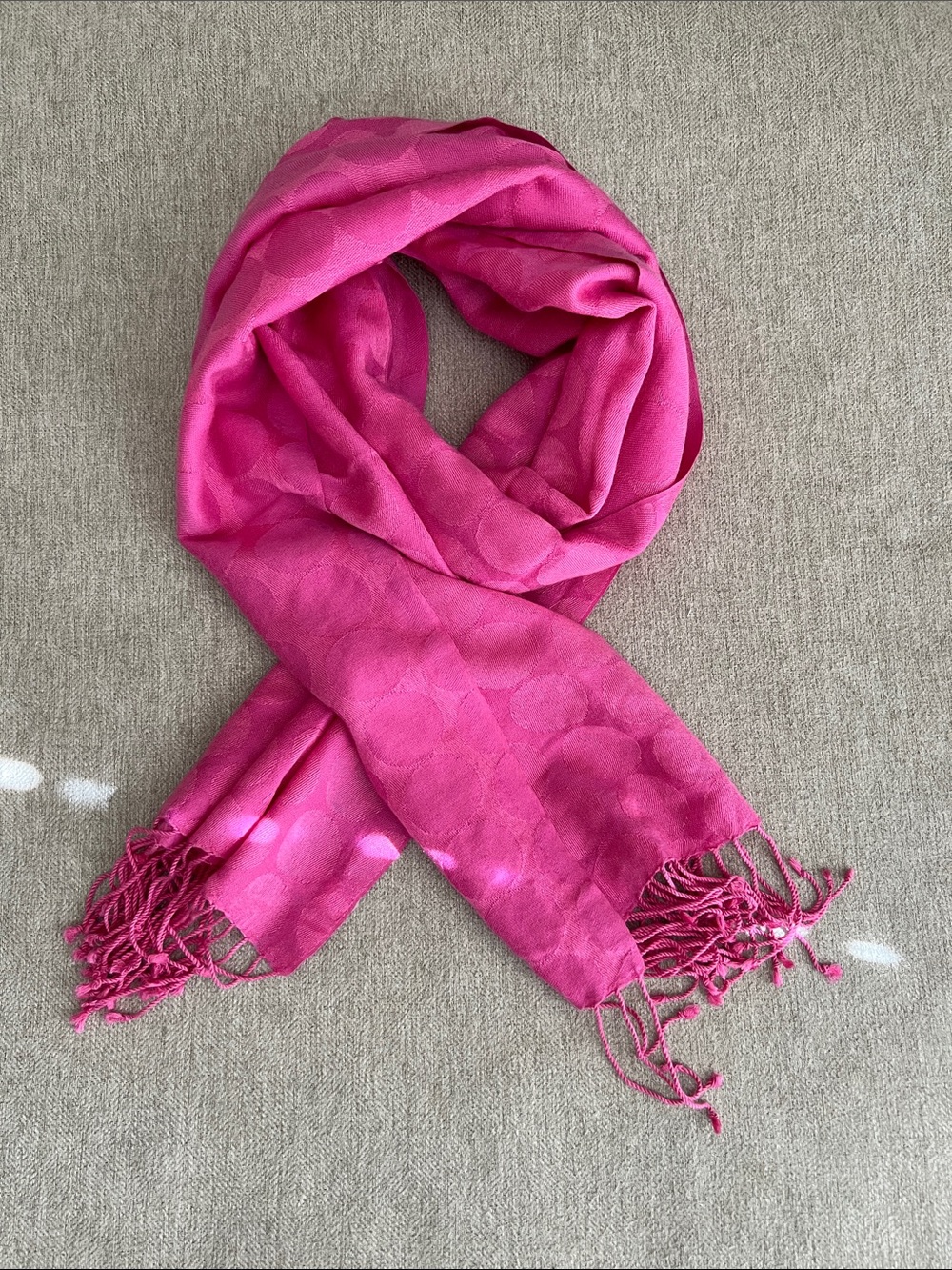 Old Navy Hot Pink Jacquard Fringe Scarf